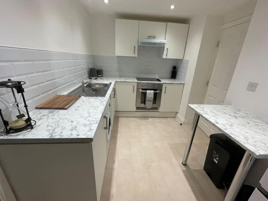 Lovely 1 Bedroom Apartment - Maida Vale 런던 외부 사진